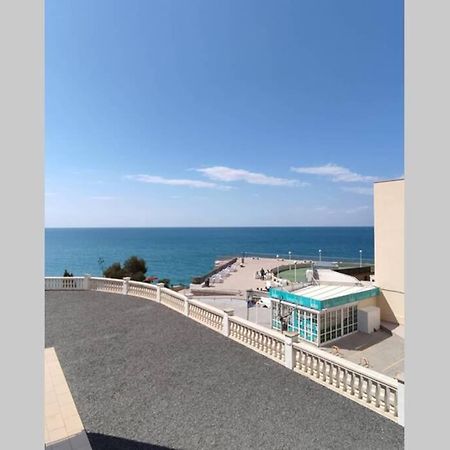 Paradis Salou, Centro Turistico, Wifi, Piscina, Vistas Al Mar Exterior photo