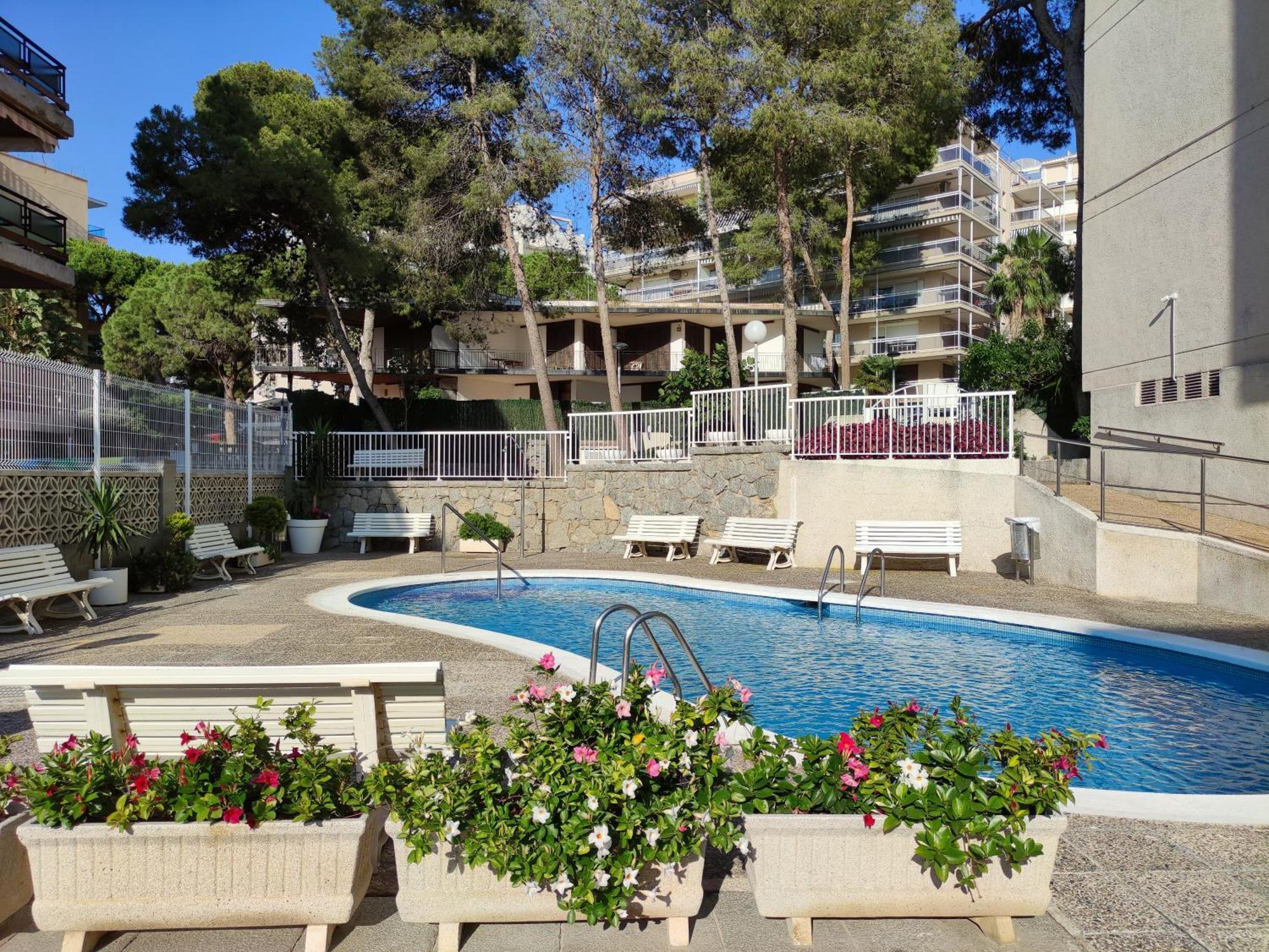 Paradis Salou, Centro Turistico, Wifi, Piscina, Vistas Al Mar Exterior photo